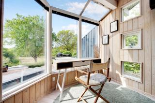 Summer House With Terrace Overlooking Nature - 1