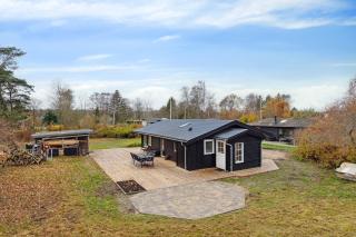 Cozy Holiday Home With A Great Location - 8