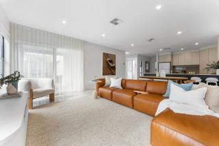 Your Place at The Bay Contemporary Seaside Living - 0