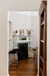 Dulwich Charm Leafy CBD fringe Sophistication - 3