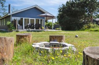 Cozy House With Outdoor Spa - 1