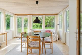 Beautifully Located House In Melsted Gudhjem - 2