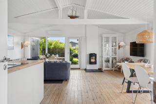 Lovely Summerhouse By Skaastrup Strand W Sea View - 2