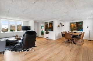 Modern House With Space For Relaxation - 5