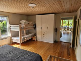 Cozy Cottage With Wilderness Bath - 1