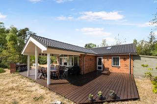 Cozy Newer Large Holiday Home In Snogebæk - 9