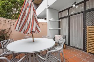 Courtyard 1-Bed Apartment in New Farm - 2
