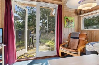 Lovely Summer House In A Scenic Natural Area - 6