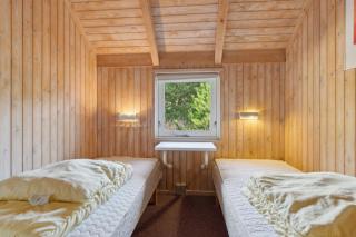 Lovely Summer House In A Scenic Natural Area - 4