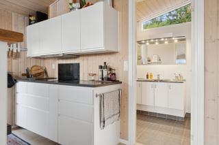 Active Coastal Holiday In Cozy Cottage - 5