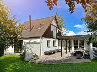 Lovely Year-Round Home With Sea View - 0