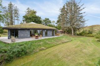 Scenic 2025 Summer House With Sea View - 0