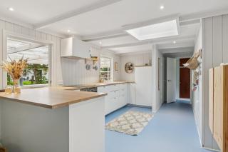 Renovated Holiday Home Near Water And Nature - 4