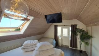 Cosy And Modern House In Peaceful Setting - 2