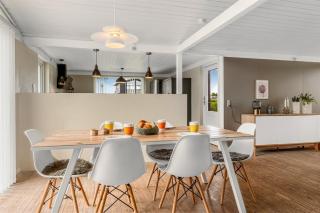 Family-Friendly Activity House By The Sea - 6
