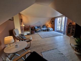 Spacious Waterfront Family Holiday - 6