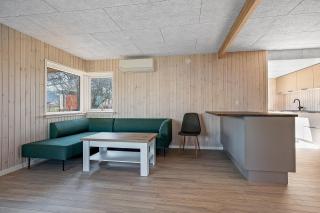 Renovated Beach House With Unique Location - 3
