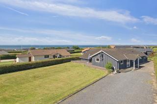 Spacious Holiday Home Near Fjord Beach - 5
