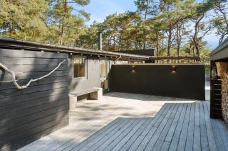 Holiday Home Near The Beach Perfect For Relaxing - 7