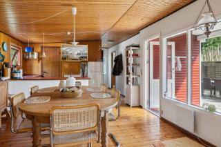 Charming Holiday Home In Peaceful Surroundings - 8