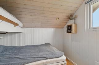 Lovely Summer House In A Town-Close Location - 4
