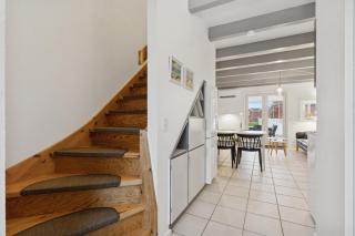 Holiday Apartment With Sea View - 3