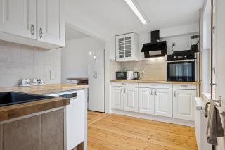 Modern Townhouse With Space For The Family - 2