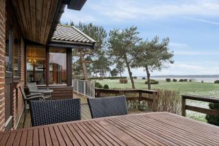 Unique Nature Holiday With Panoramic Water Views - 6