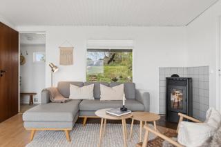 Charming Holiday Home With Baltic Sea Views - 9