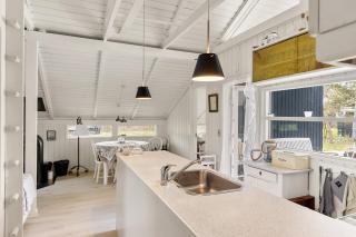 Cozy Summer House - 2