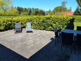 Lovely Holiday Home Near Sandy Beach - 3