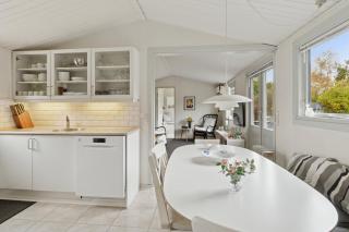 Cozy Holiday Home With Sauna And Hot Tub - 7