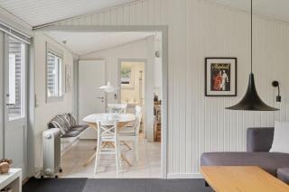 Cozy Holiday Home With Sauna And Hot Tub - 5