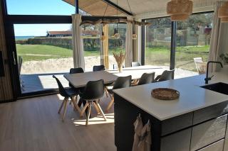 Nice Holiday Home 100 Meters From The Water - 7