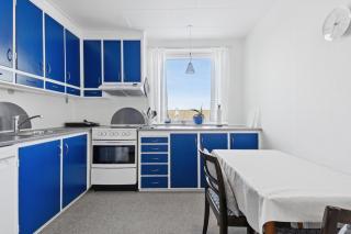 Centrally Located Townhouse With Portseaviews - 4