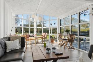 Super Nice Holiday Home With Whirlpool - 9