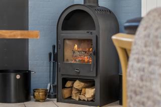 Super Nice Holiday Home With Whirlpool - 6