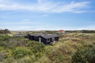 Well-Kept 70S Holiday Home Near The North Sea - 6