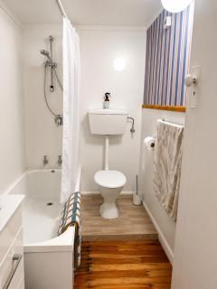 Farm Stay | Near Airport & Mystery Creek - 3