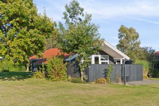 Cozy Holiday Home Near Beach And Town - 6