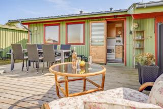 Cozy Cottage Close To The Beach And Attractions - 8