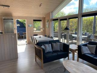 Lovely Family Holiday Home 130 Meters The Beach - 6