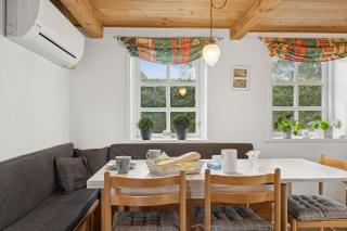 Cozy Holiday Home With A View Of The North Sea - 5