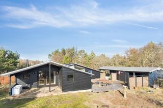 Renovated Holiday Home Near Beach And Town - 6