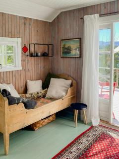 Traditional 60S Cabin By Langåsdammen Lake - 2