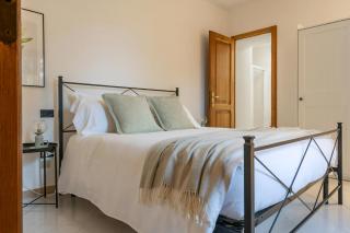 Lake View Villa In Umbria Overlooking Trasimeno - 2