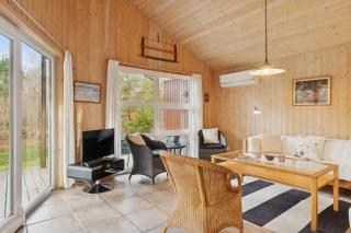 Peaceful Cottage Near Beach And Nature - 4