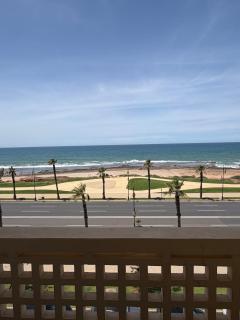 Ocean Boulevard Beachfront apartment 3bd room - 3