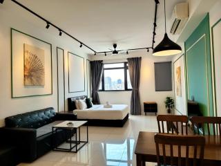 Urban Grid Chambers KL - 9