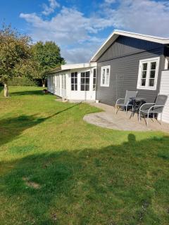 Lovely Vacation Home Near The Beach - 6